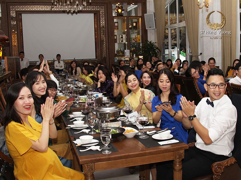 37A Hùng Vương - Nhà hàng tổ chức tiệc đẳng cấp tại Hà Nội