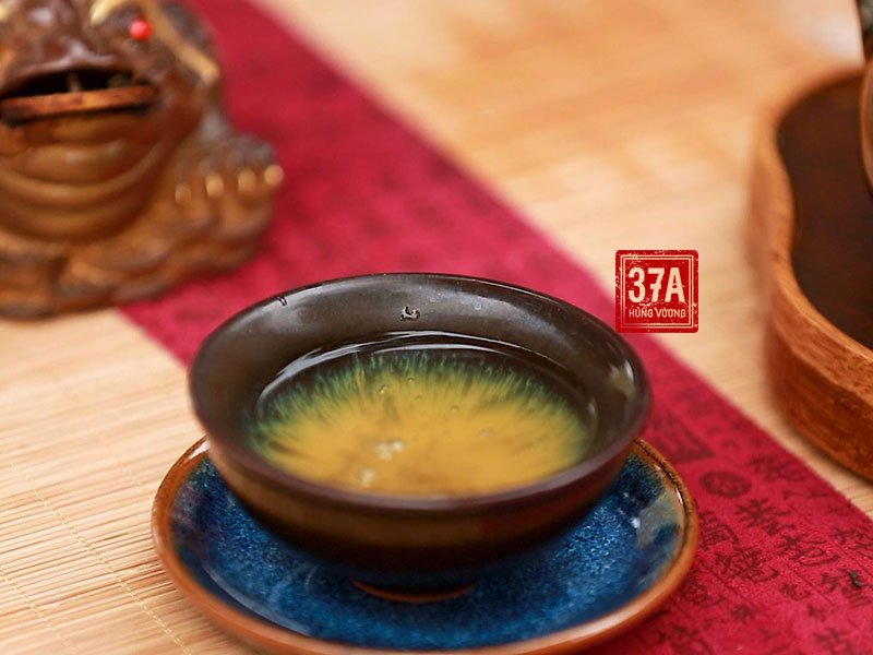 Trà Shan Tuyết cổ thụ kết hợp với sâm Ngọc Linh tạo nên thức uống mang lại những lợi ích tuyệt vời cho sức khỏe