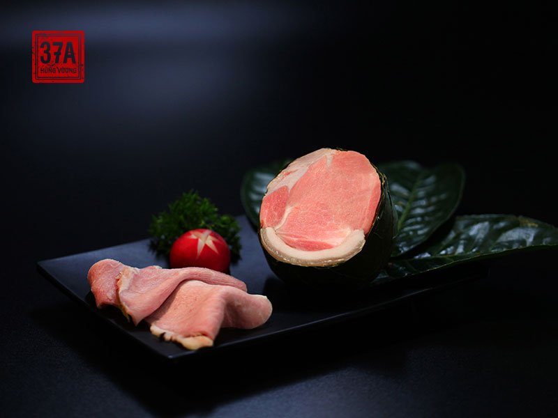 Đặc điểm và giá trị dinh dưỡng của thịt Lợn đen trà xanh